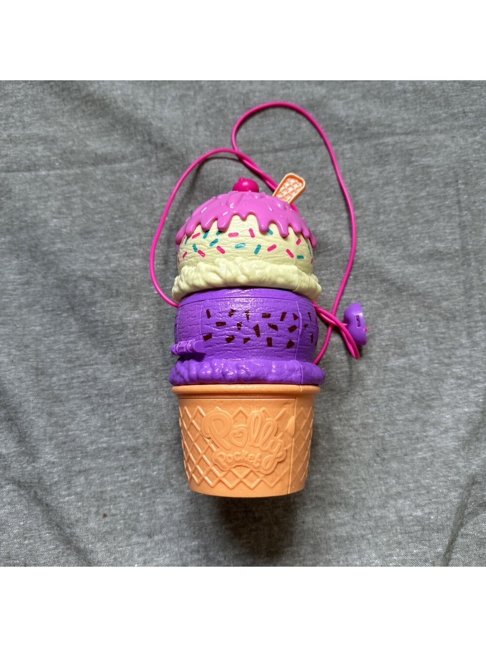 Polly Pocket Spin‘n Surprise Compact Playset Ice Cream Cone Playground Plz Read